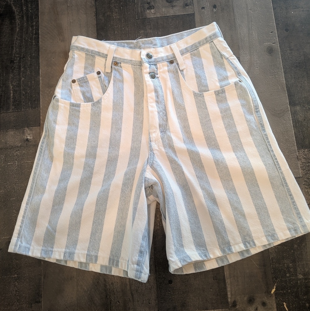 Vintage Zena High Rise Mom Jean Shorts